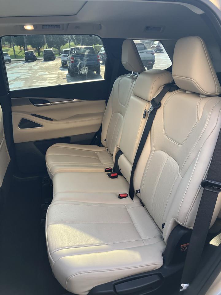 Infiniti QX60 LUXE AWD 2023