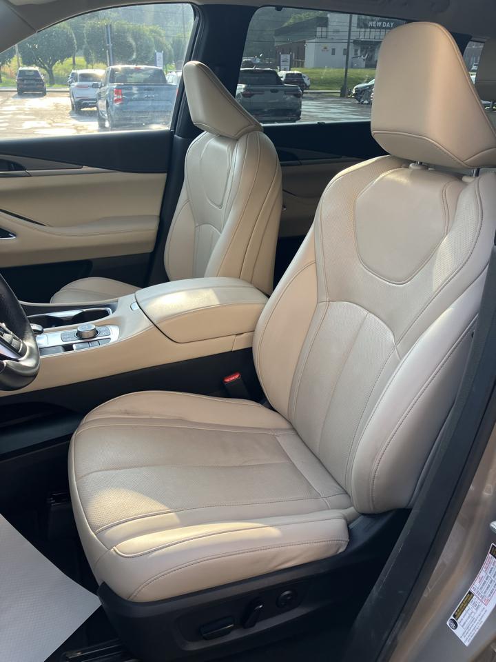 Infiniti QX60 LUXE AWD 2023