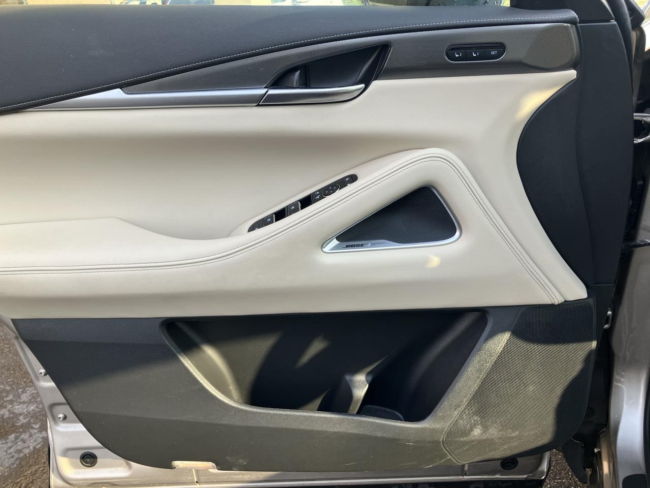 Infiniti QX60 LUXE AWD 2023