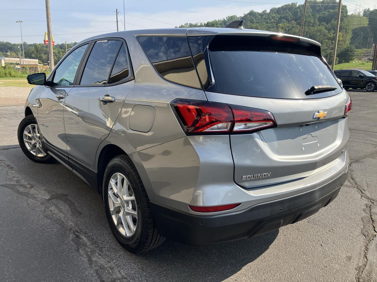 Chevrolet Equinox AWD 4dr LS w/1FL 2023