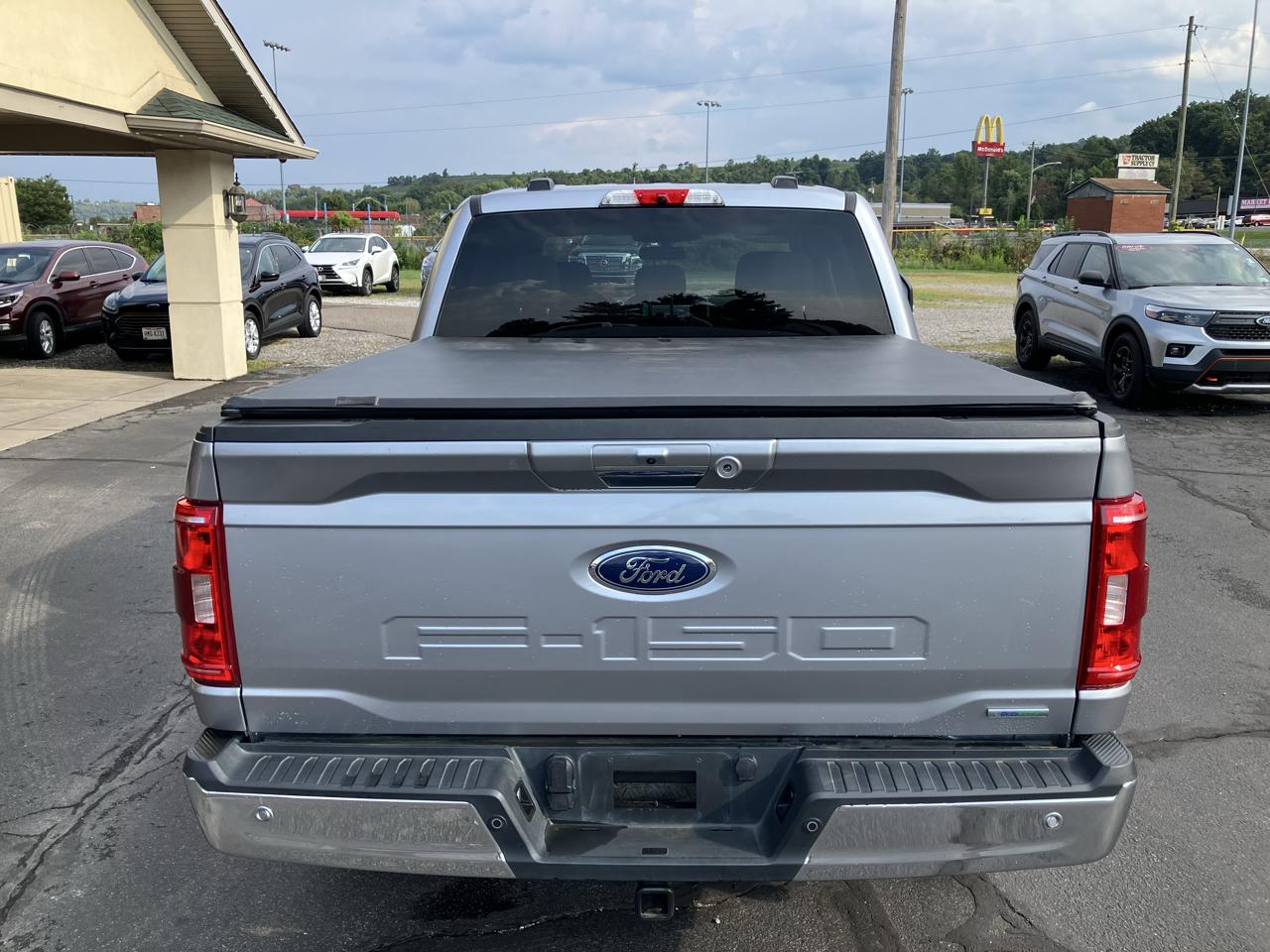 Ford F-150 4WD SuperCrew 157" XL w/HD Payload Pkg 2022