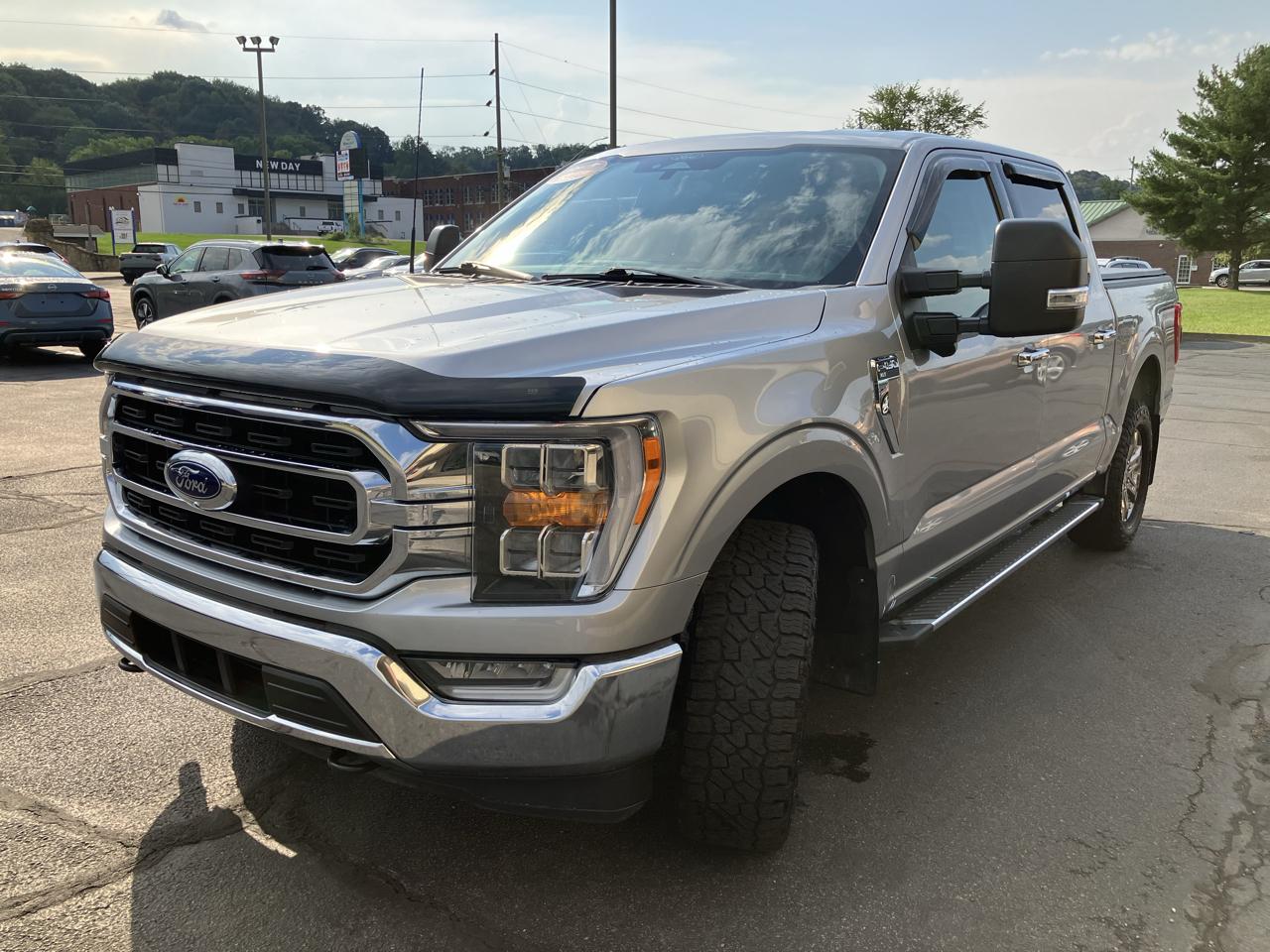 Ford F-150 4WD SuperCrew 157" XL w/HD Payload Pkg 2022