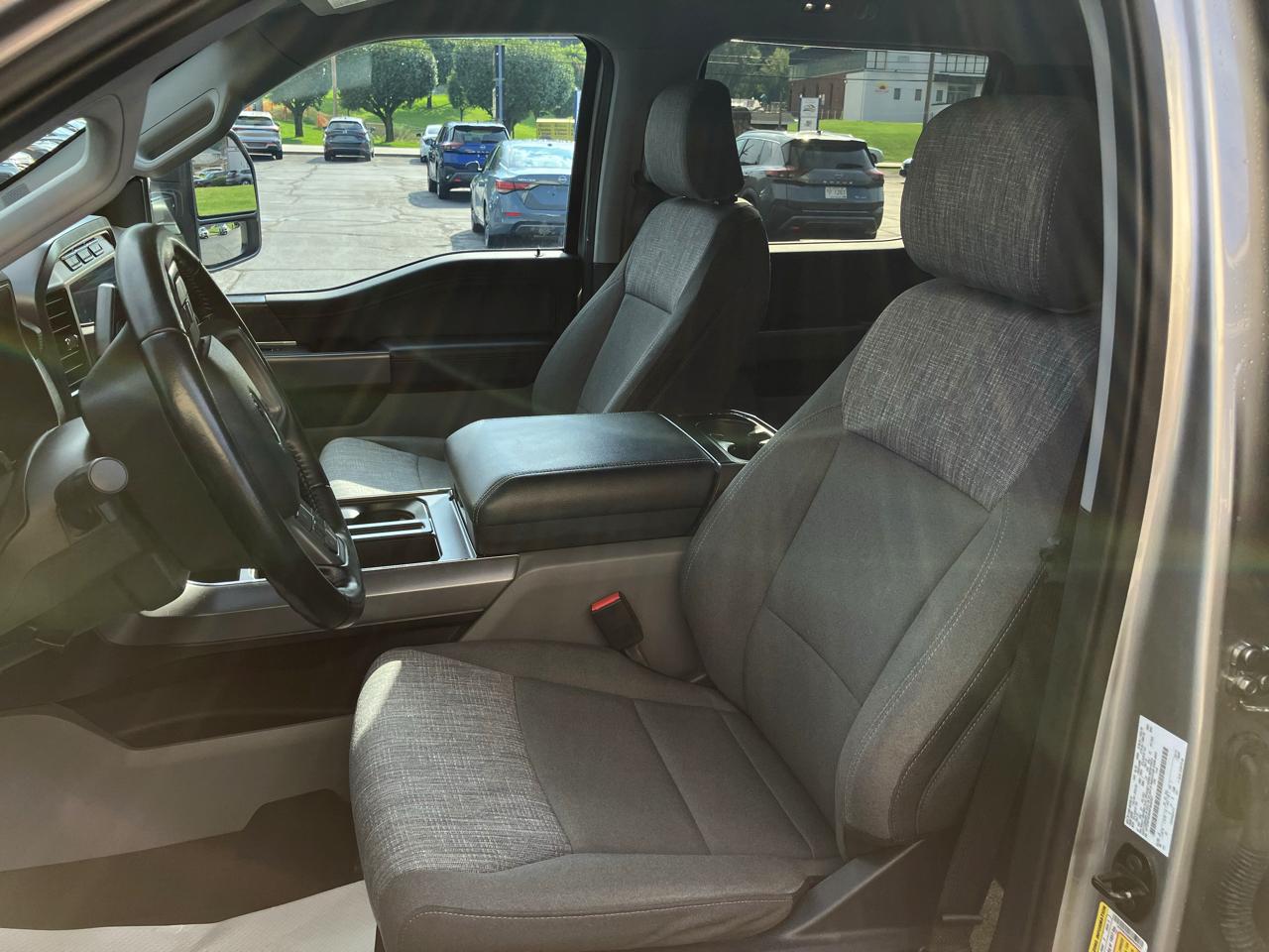 Ford F-150 4WD SuperCrew 157" XL w/HD Payload Pkg 2022