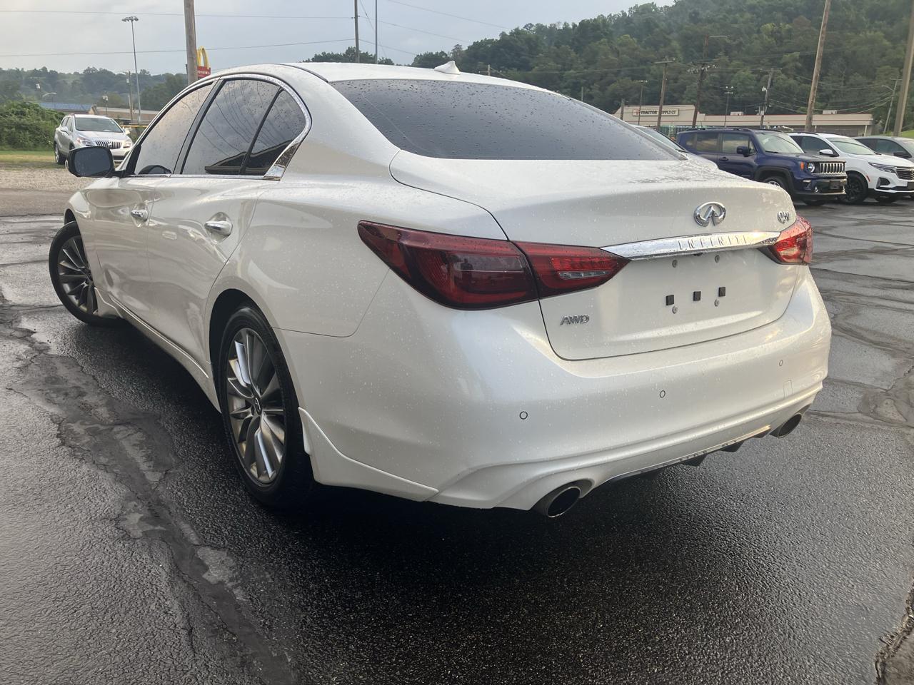 Infiniti Q50 LUXE AWD 2022