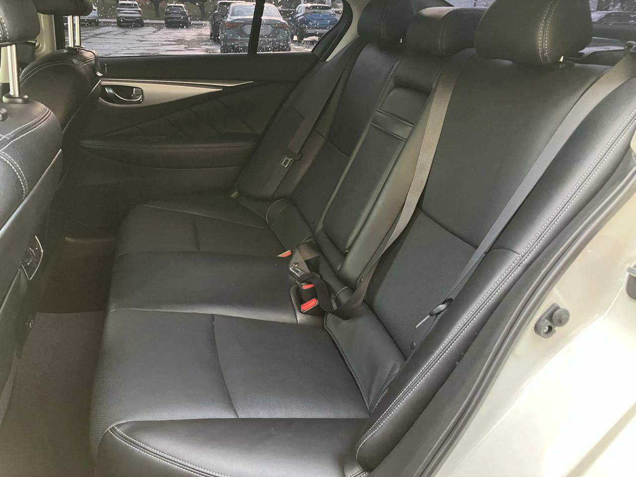 Infiniti Q50 LUXE AWD 2022