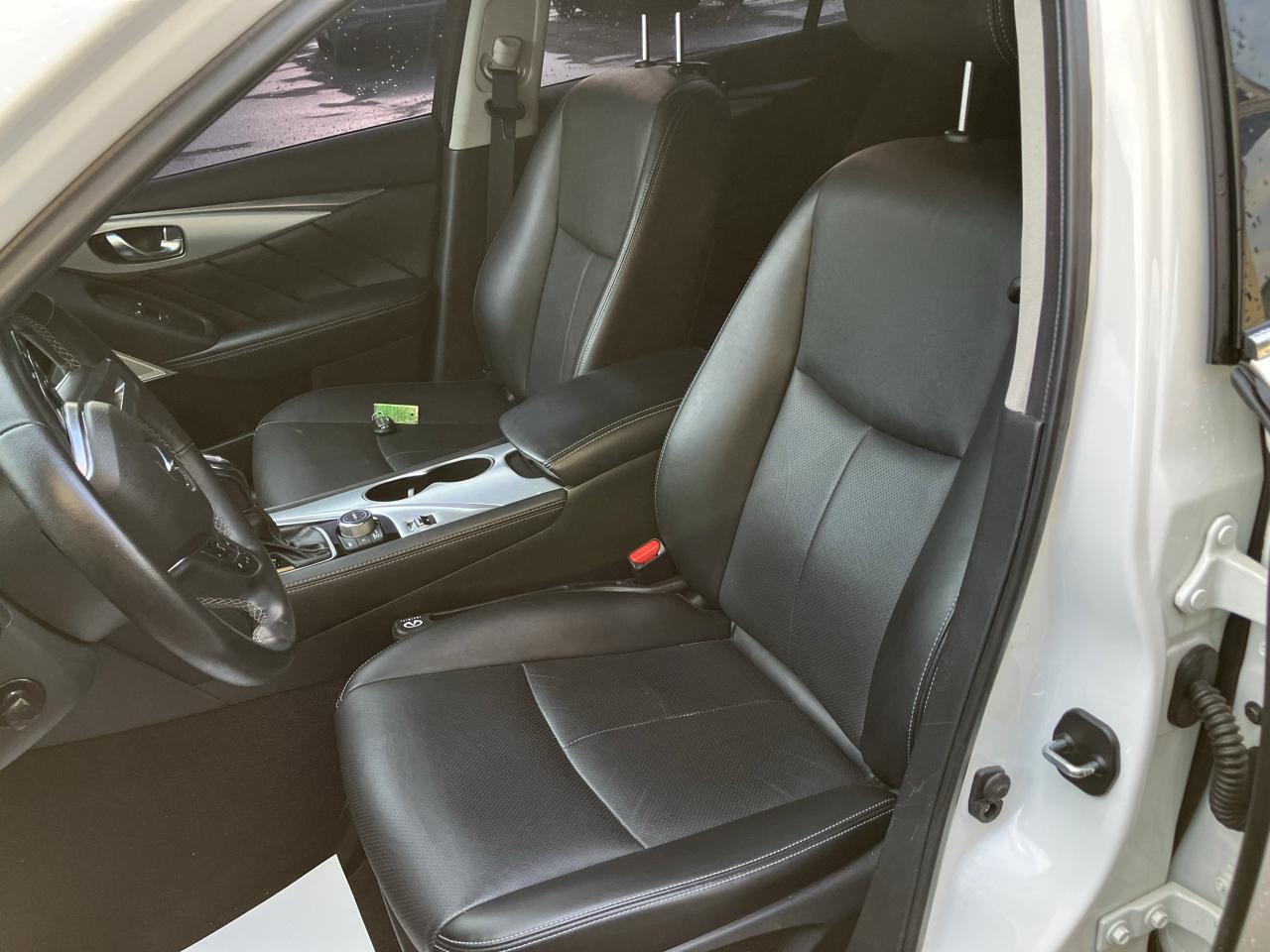 Infiniti Q50 LUXE AWD 2022