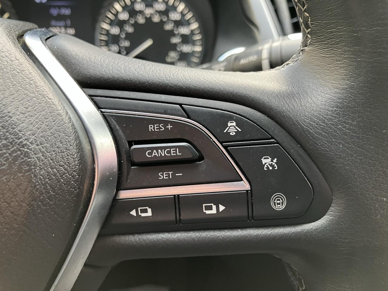Infiniti Q50 LUXE AWD 2022