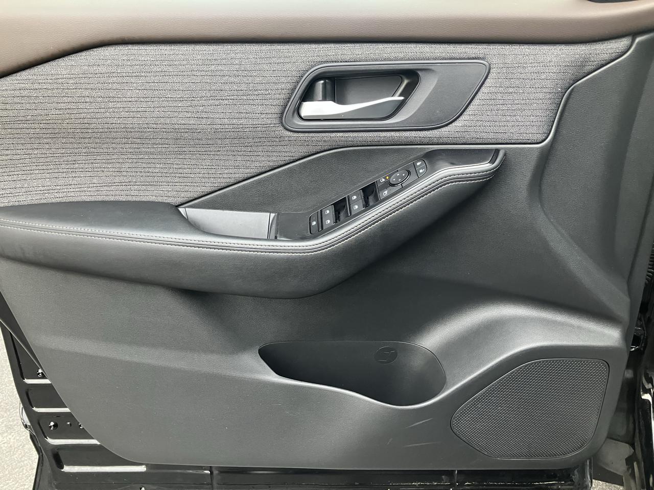 Nissan Rogue AWD SV 2023