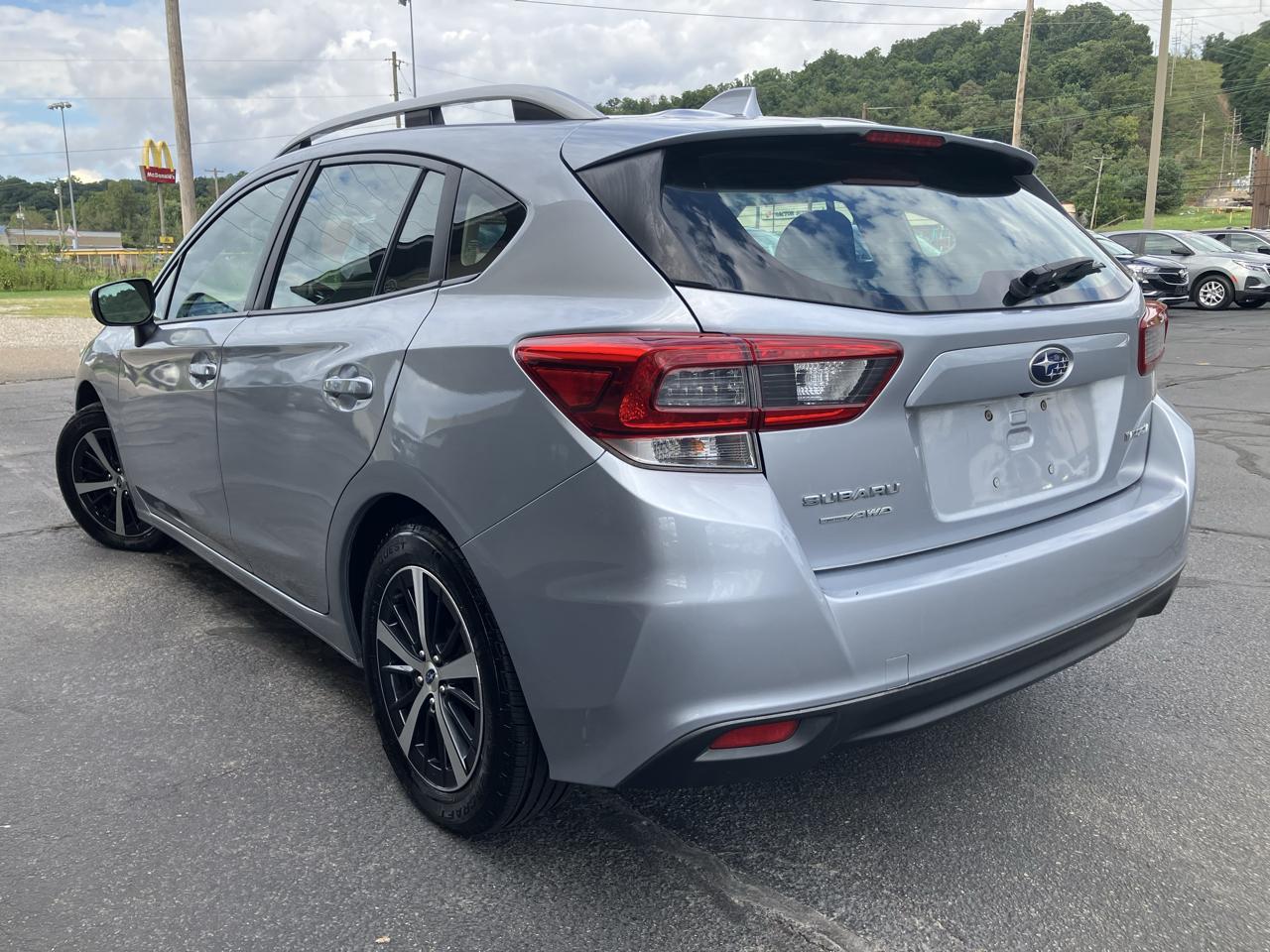 Subaru Impreza Premium 5-door CVT 2020