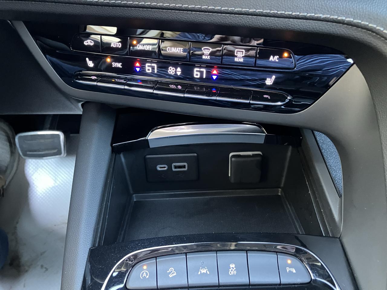 Buick Envision AWD 4dr Essence 2023