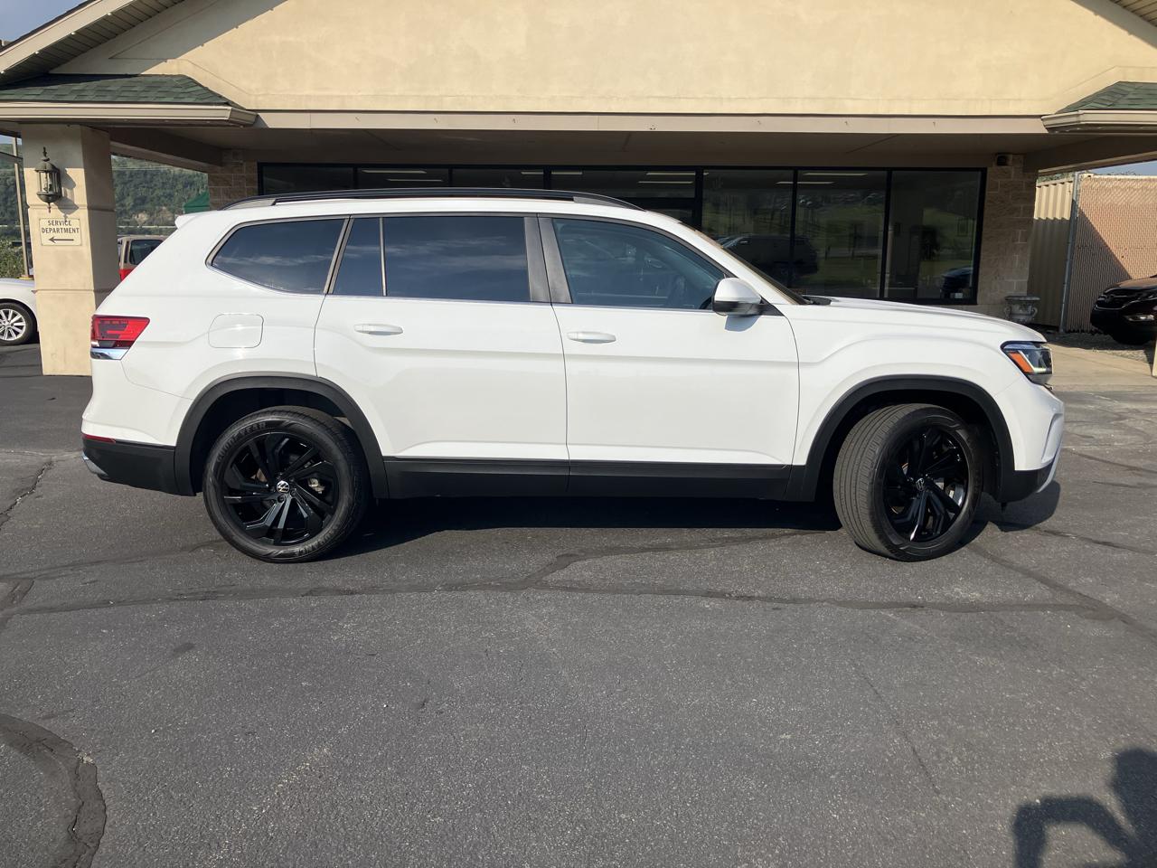Volkswagen Atlas 2.0T SE w/Technology 4MOTION 2023