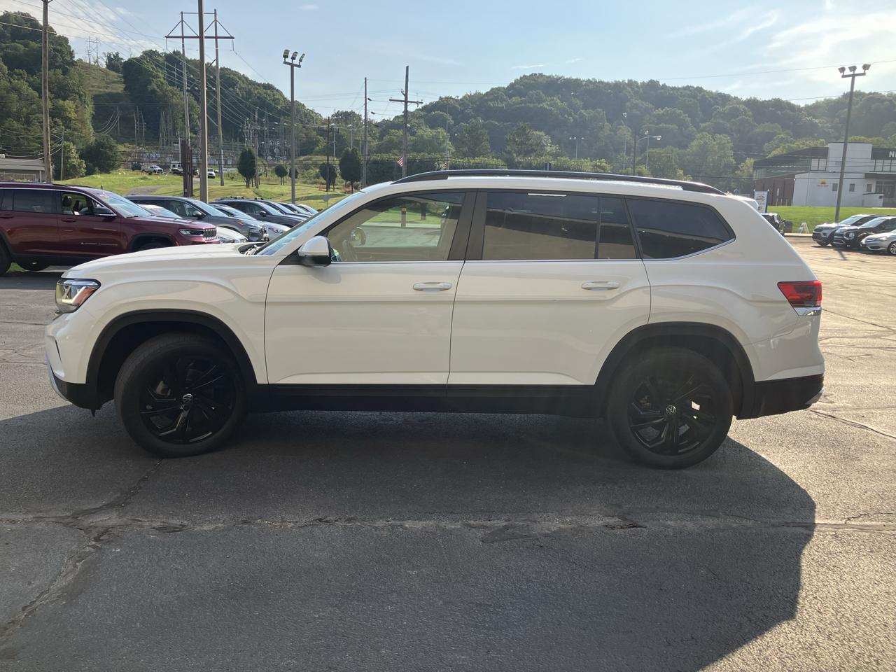 Volkswagen Atlas 2.0T SE w/Technology 4MOTION 2023
