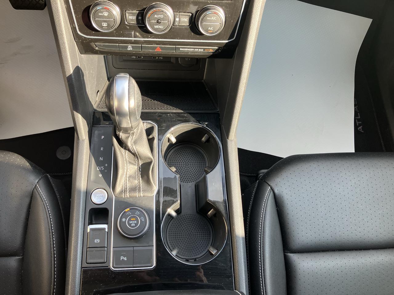 Volkswagen Atlas 2.0T SE w/Technology 4MOTION 2023