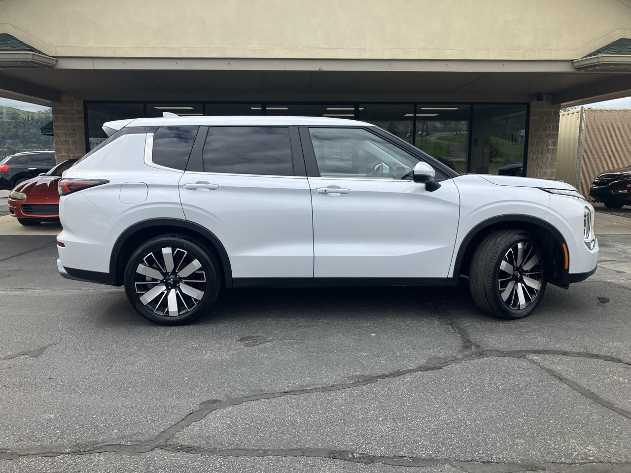 Mitsubishi Outlander Trail Edition S-AWC 2025