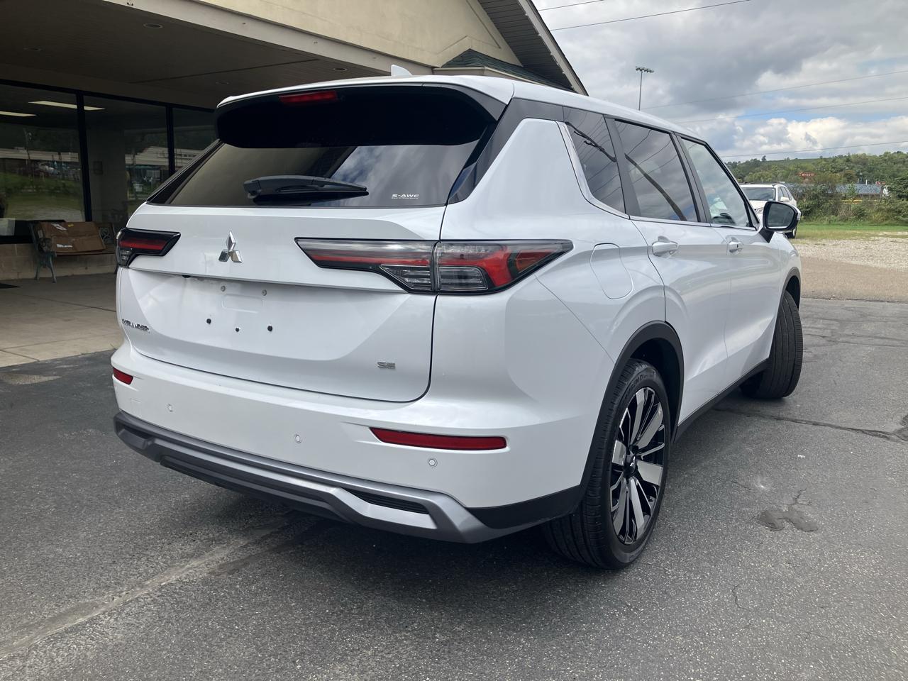 Mitsubishi Outlander Trail Edition S-AWC 2025