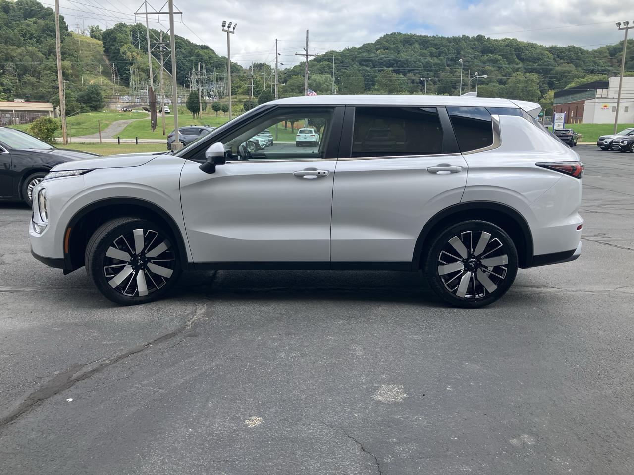 Mitsubishi Outlander Trail Edition S-AWC 2025