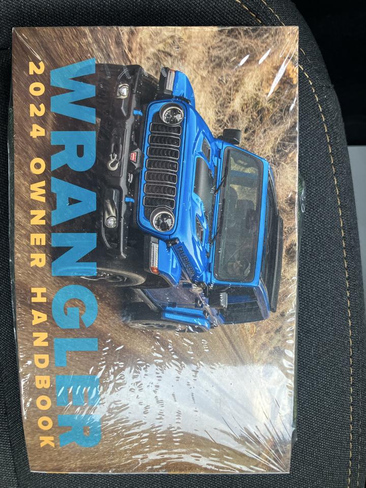 Jeep Wrangler Willys 4 Door 4x4 2024