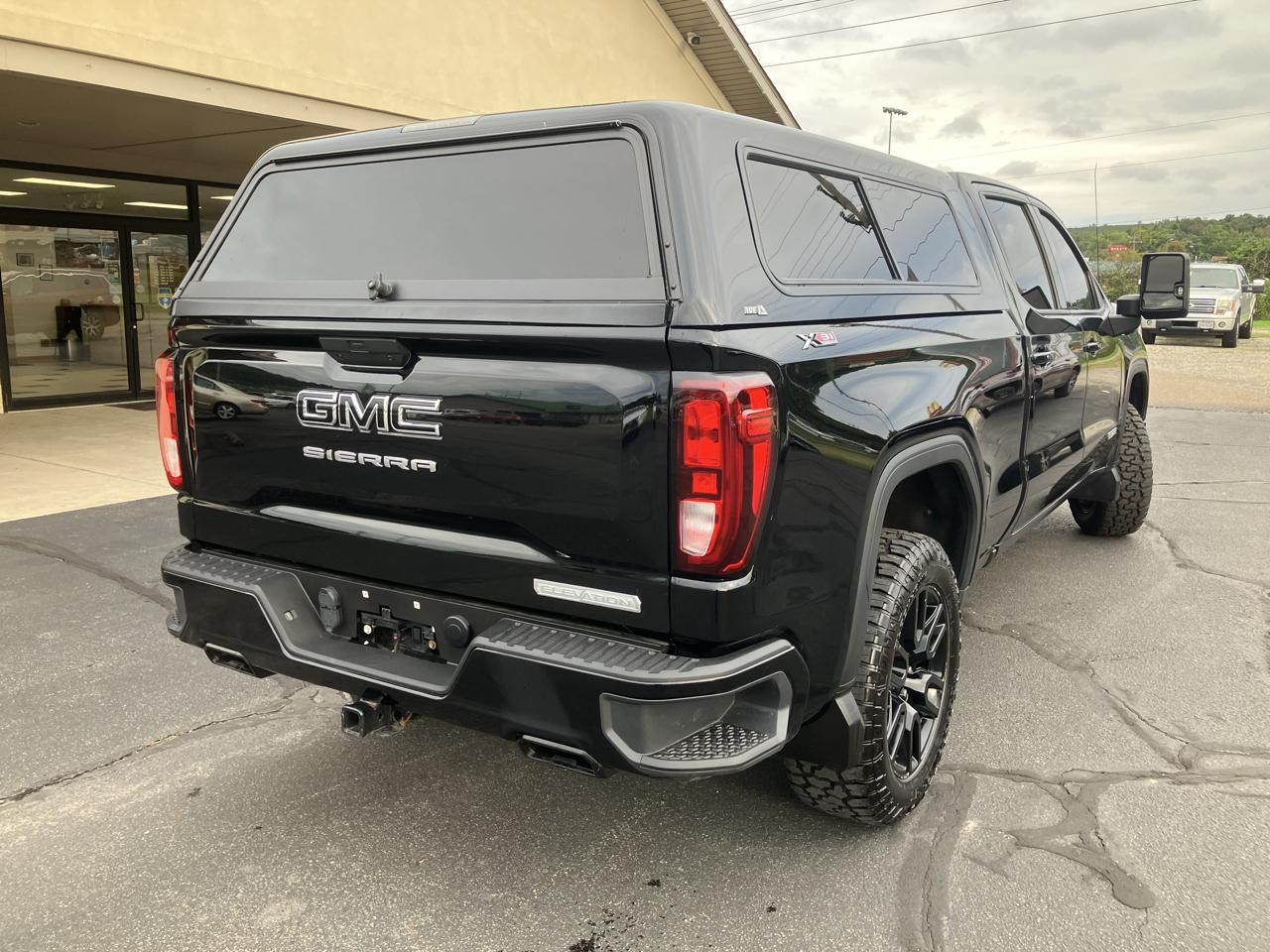 GMC Sierra 1500 4WD Crew Cab 157" Elevation 2020