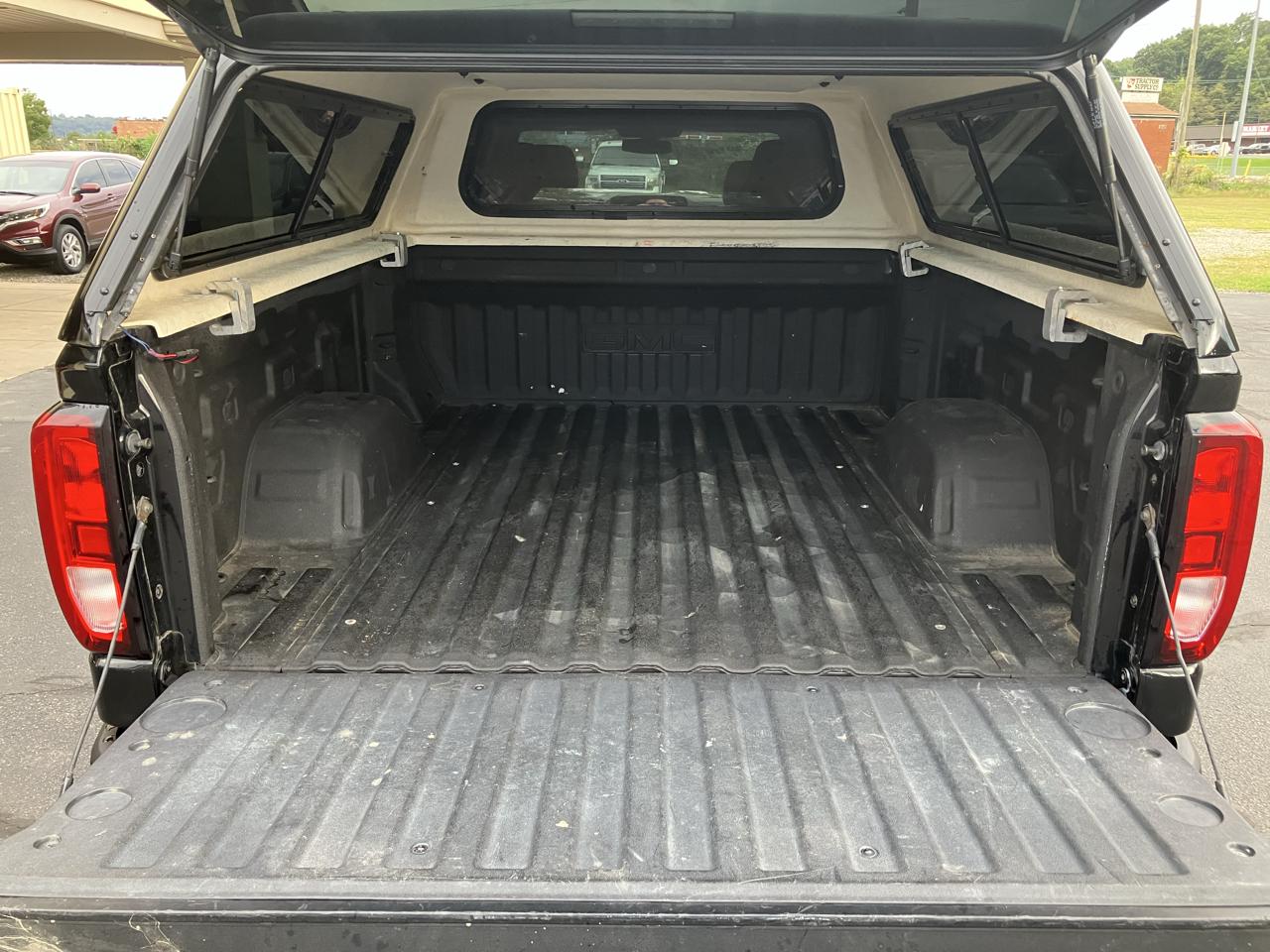 GMC Sierra 1500 4WD Crew Cab 157" Elevation 2020