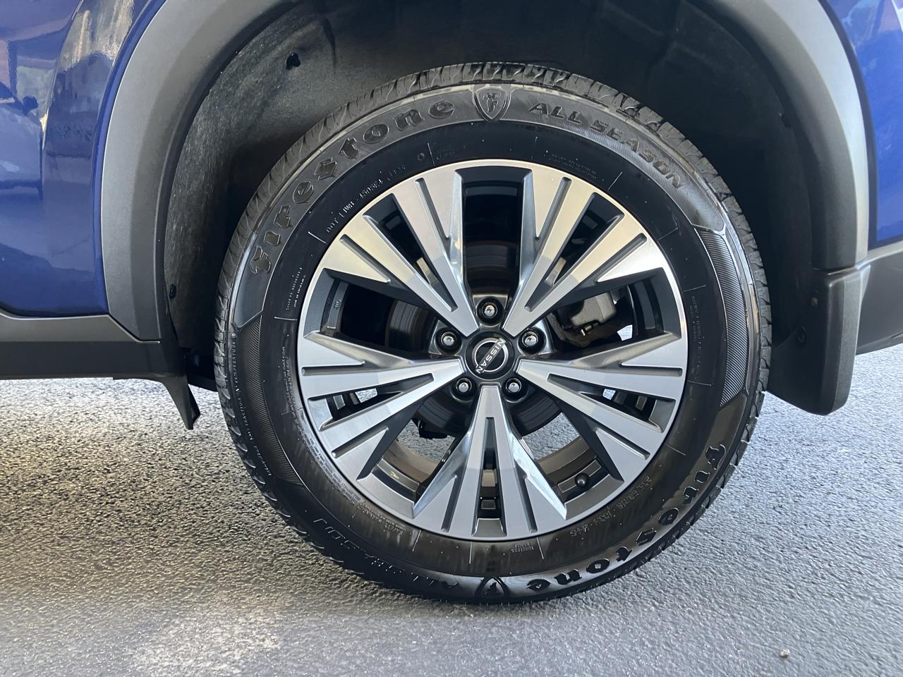 Nissan Rogue AWD SV 2023
