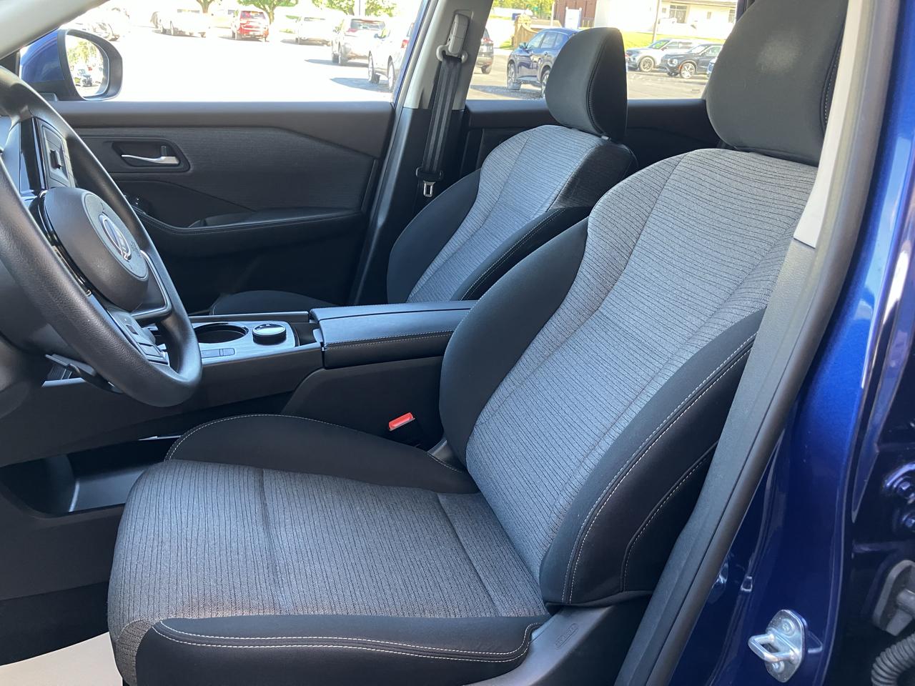 Nissan Rogue AWD SV 2023
