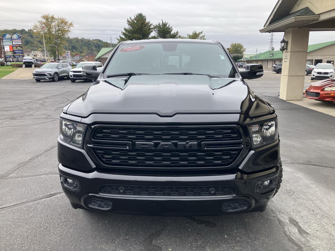 RAM 1500 Big Horn 4x4 Crew Cab 5'7" Box 2024
