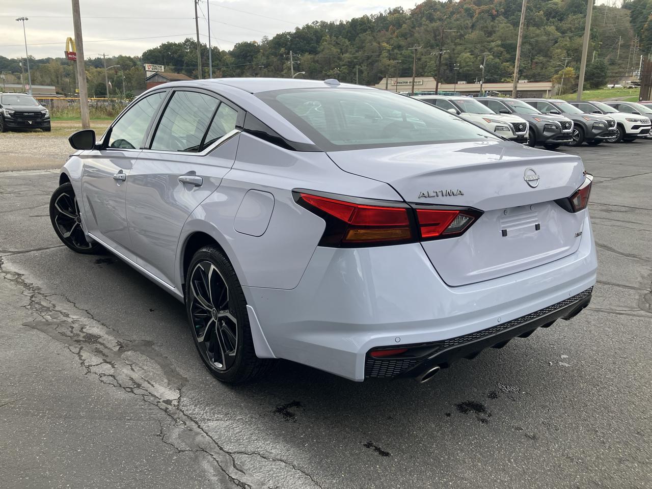 Nissan Altima 2.5 SR AWD Sedan 2024