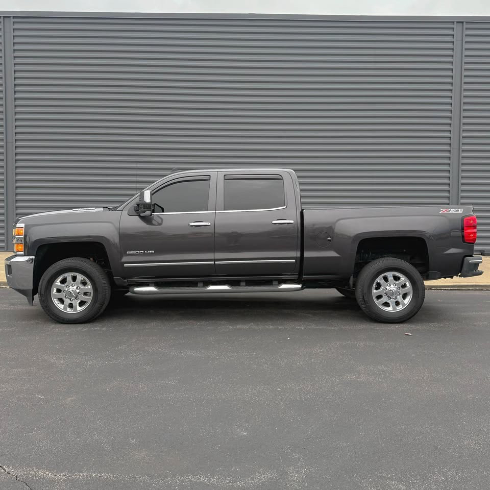 Chevrolet Silverado 2500HD LTZ Crew Cab 4WD 2015