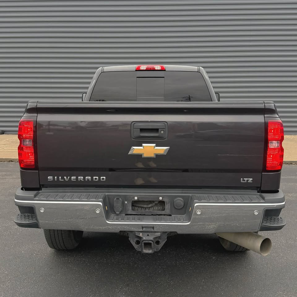 Chevrolet Silverado 2500HD LTZ Crew Cab 4WD 2015