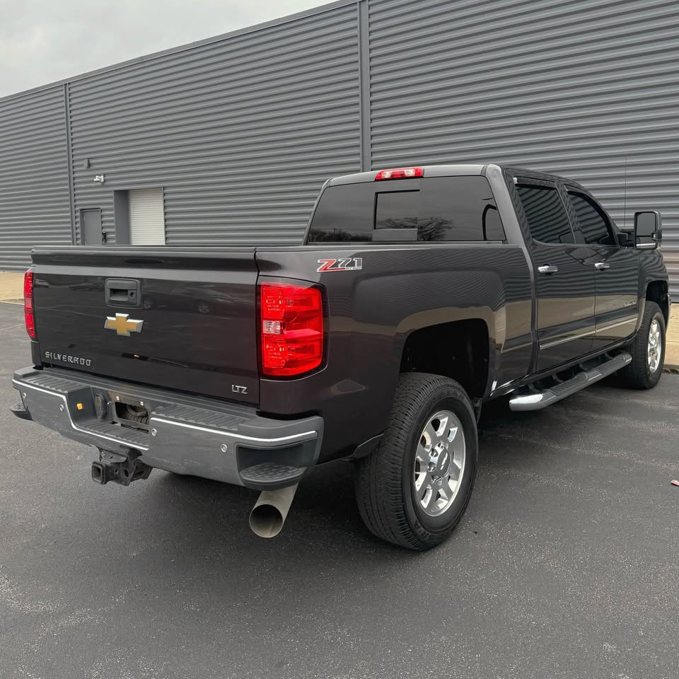 Chevrolet Silverado 2500HD LTZ Crew Cab 4WD 2015