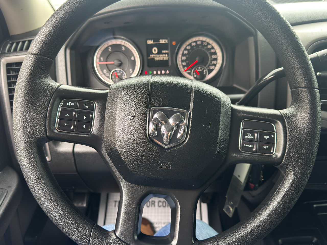 RAM 2500 Tradesman Crew Cab SWB 4WD 2018