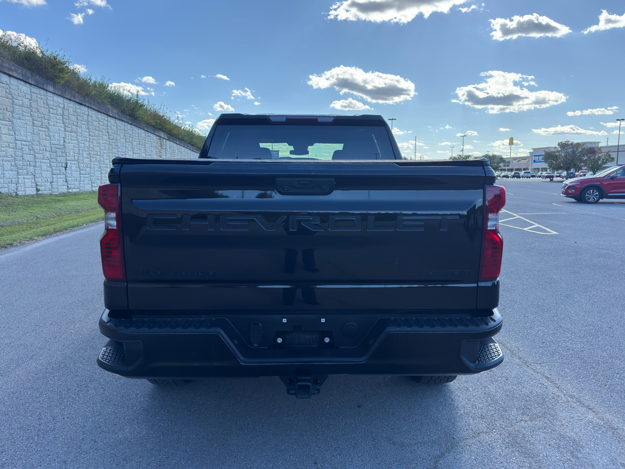 Chevrolet Silverado 1500 Custom Crew Cab 4WD 2023