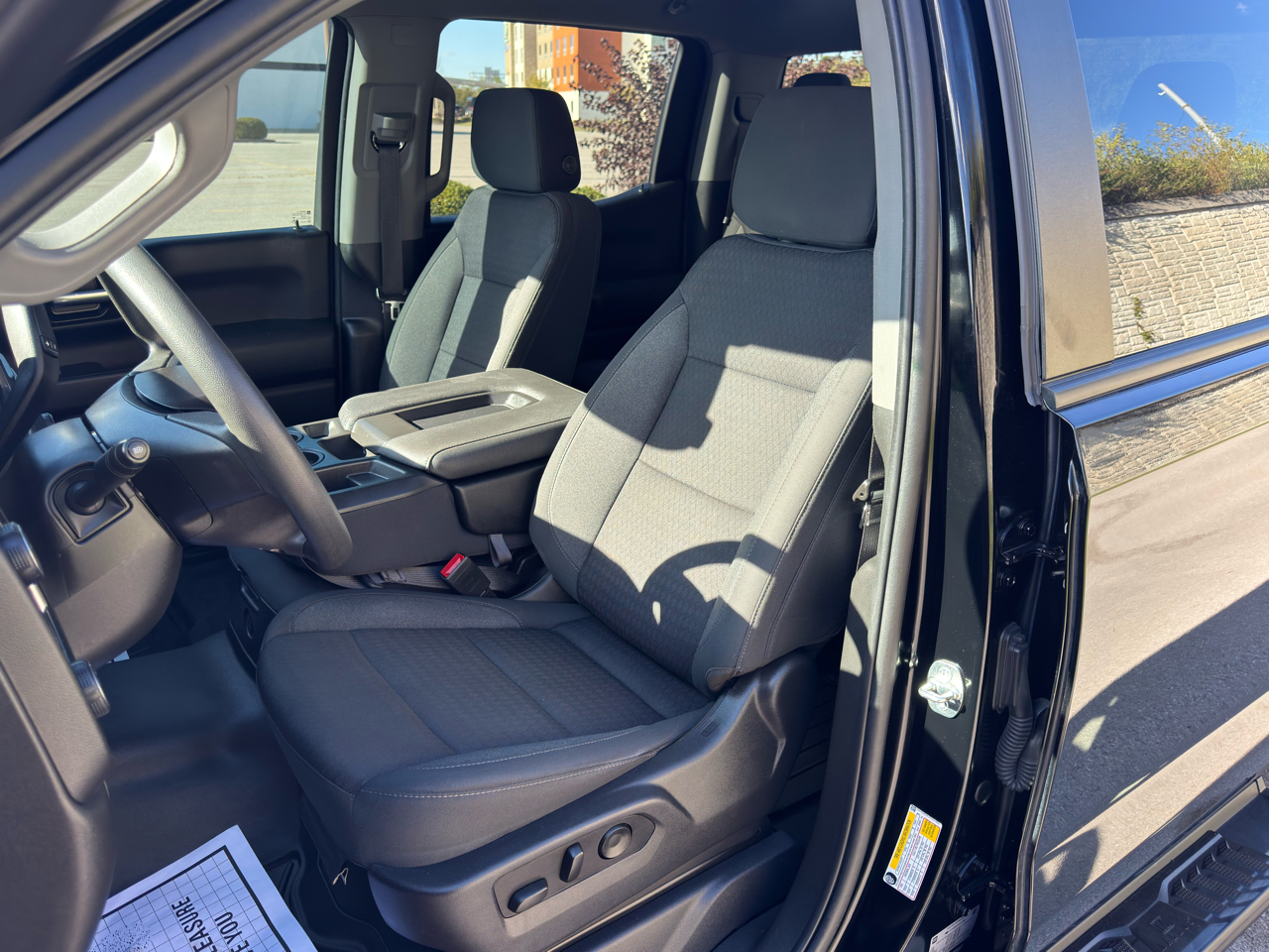 Chevrolet Silverado 1500 Custom Crew Cab 4WD 2023