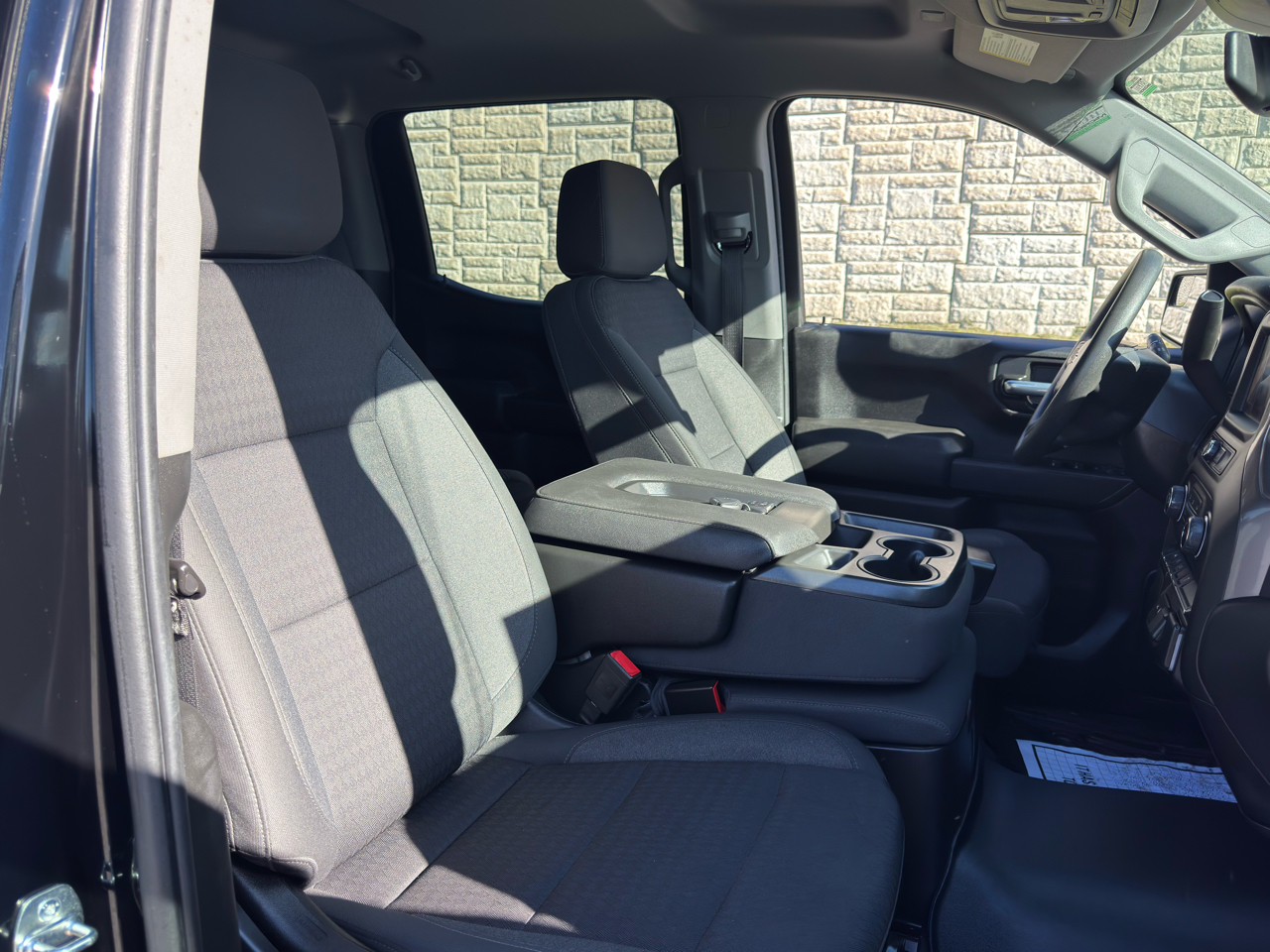 Chevrolet Silverado 1500 Custom Crew Cab 4WD 2023