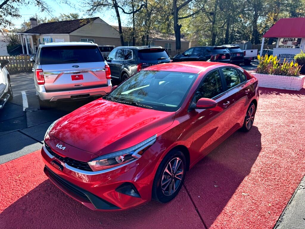 2024 Kia Forte LXS's photo