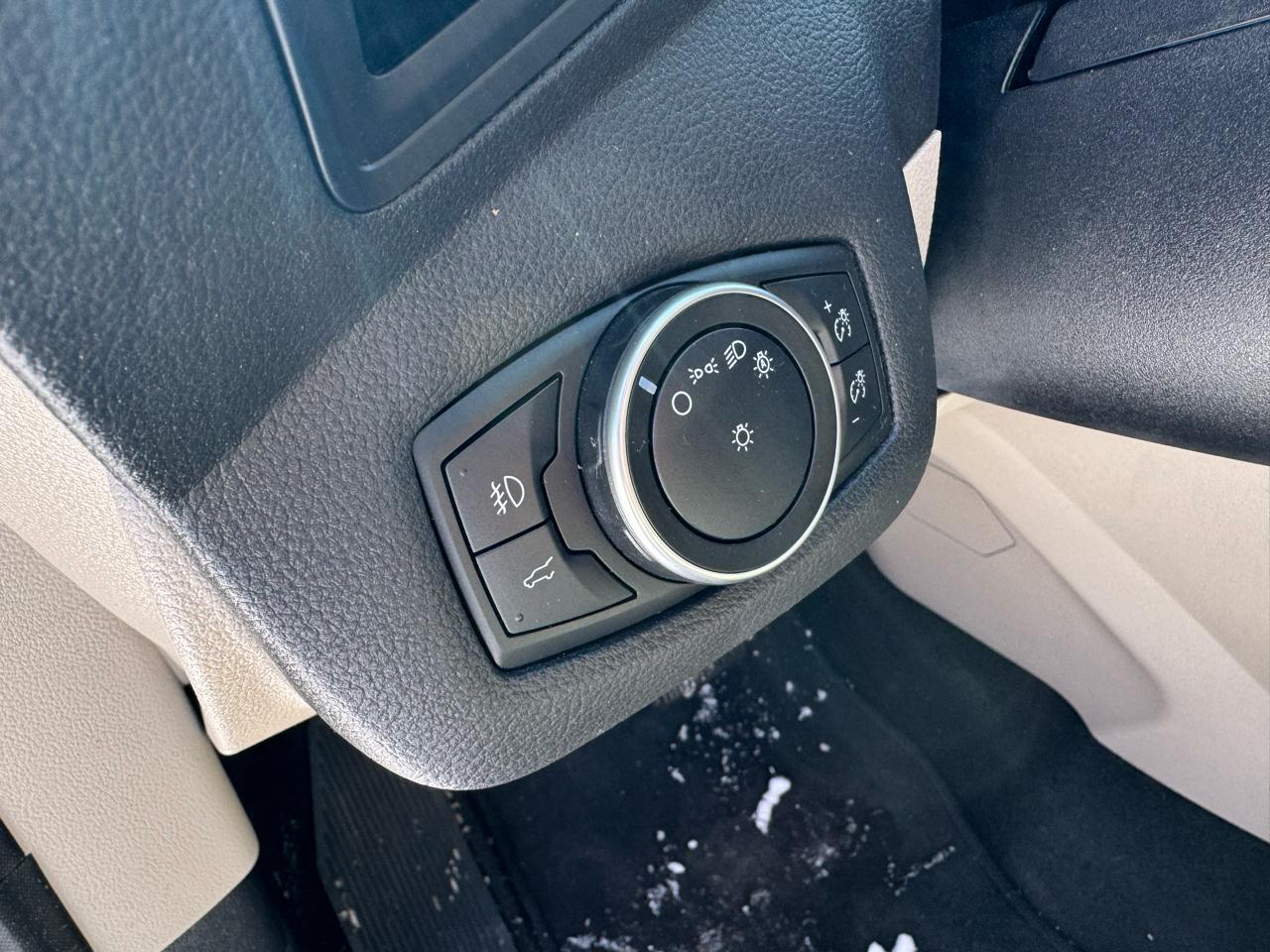 Ford Escape SE FWD 2017