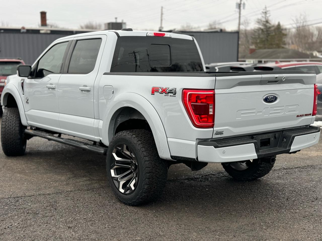 Ford F-150 XLT 4WD 2021