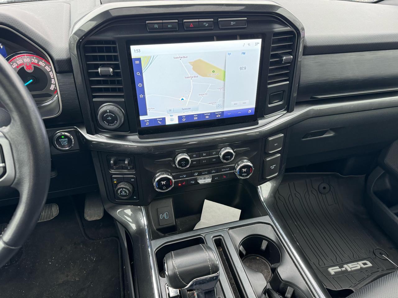 Ford F-150 XLT 4WD 2021