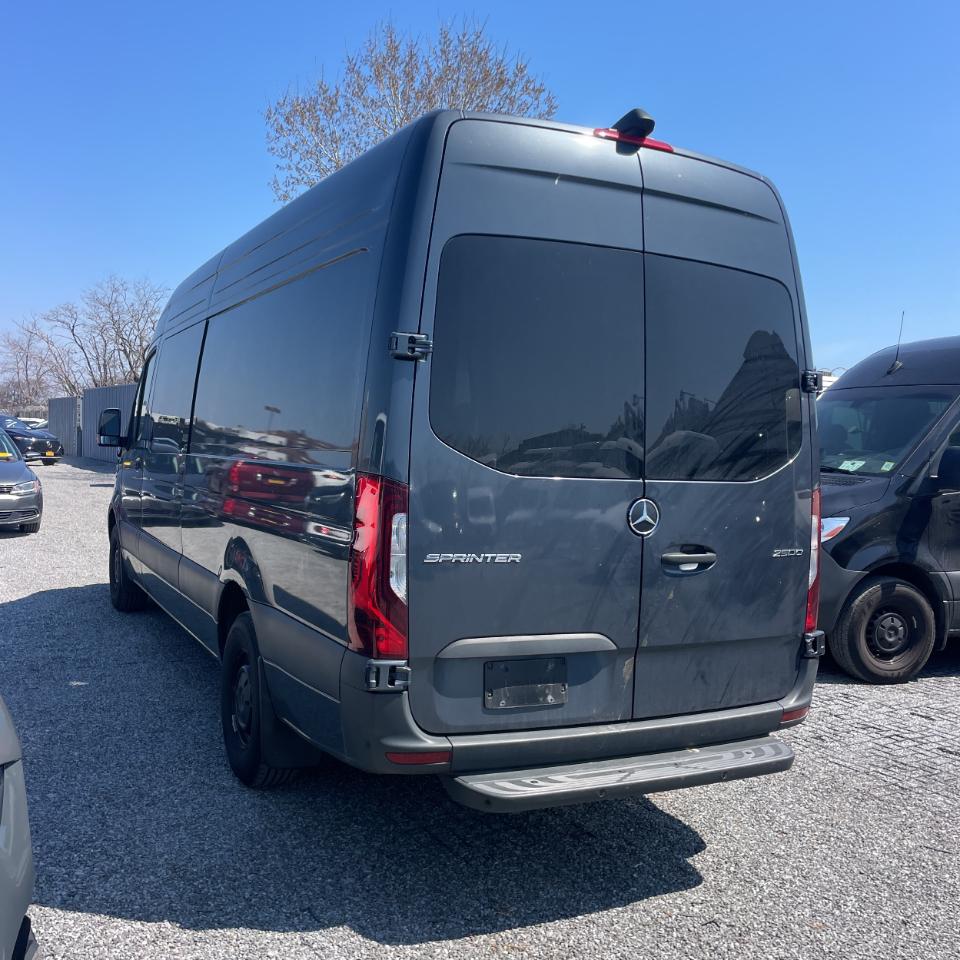 Mercedes-Benz Sprinter 2500 170-in. WB 2024