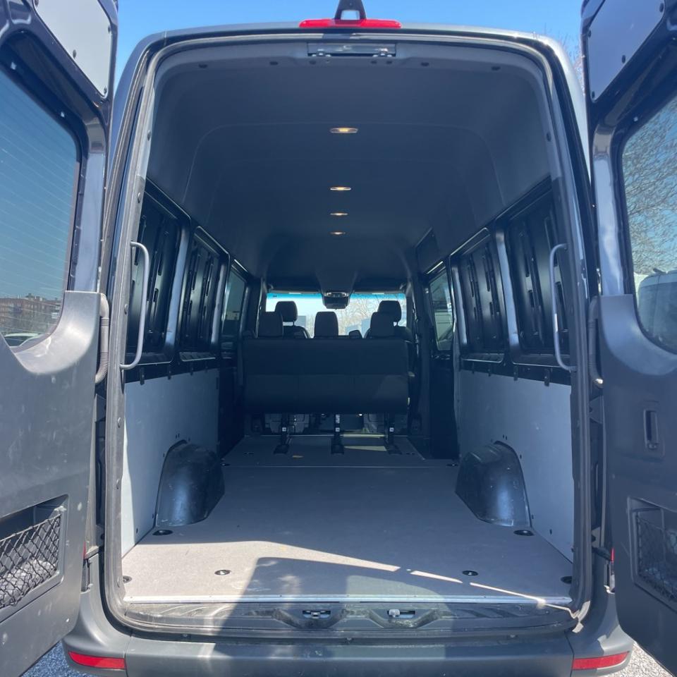 Mercedes-Benz Sprinter 2500 170-in. WB 2024