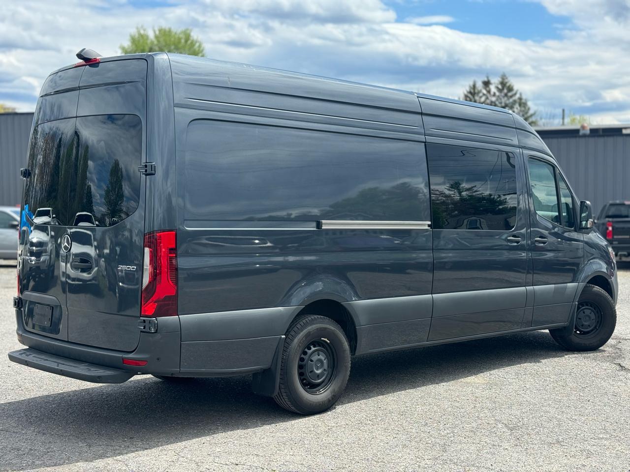 Mercedes-Benz Sprinter 2500 170-in. WB 2024
