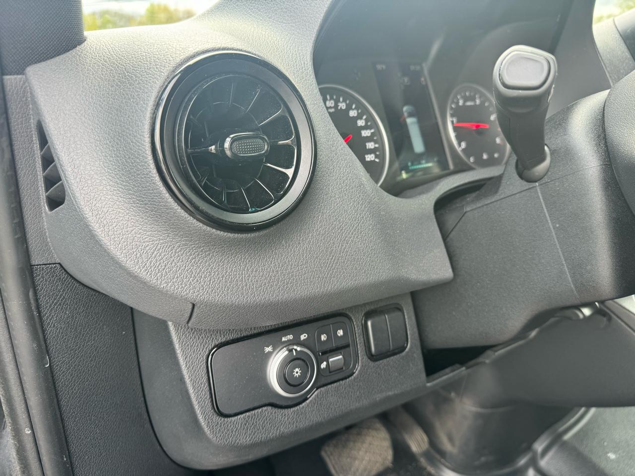 Mercedes-Benz Sprinter 2500 170-in. WB 2024