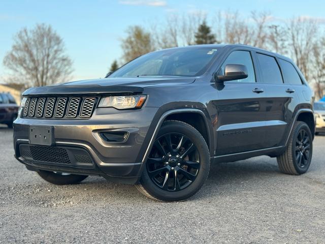 Gray 2019 Jeep Grand Cherokee Altitude 4WD SUV / Crossover Four-Wheel Drive Automatic