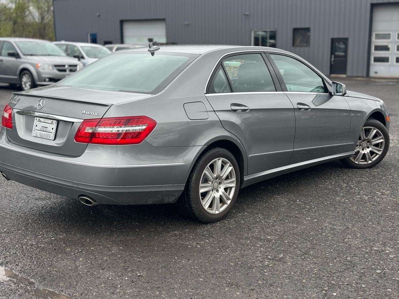 Mercedes-Benz E-Class E350 4MATIC Sedan 2013