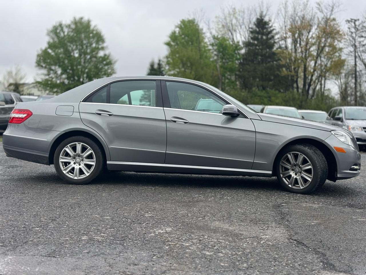 Mercedes-Benz E-Class E350 4MATIC Sedan 2013