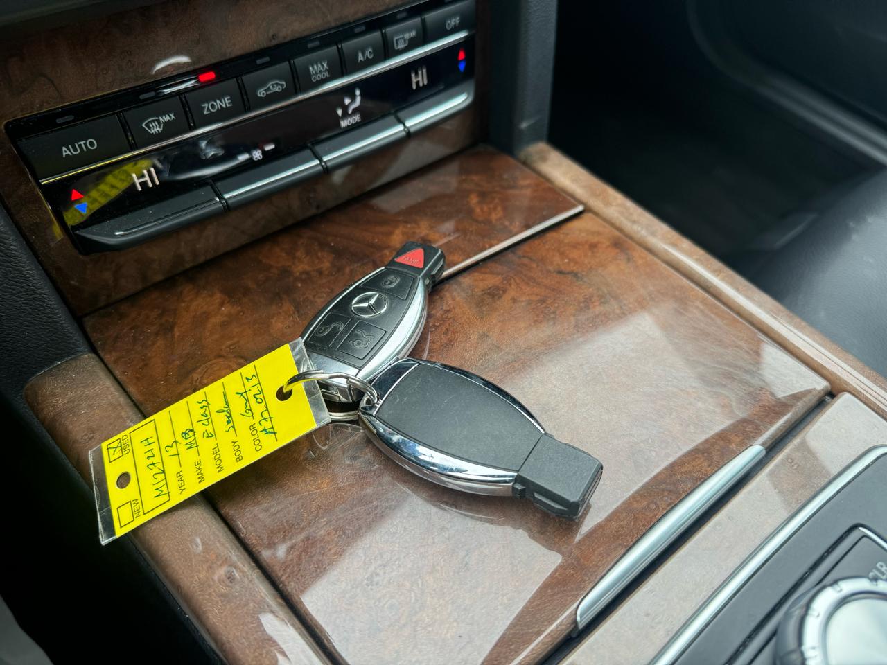 Mercedes-Benz E-Class E350 4MATIC Sedan 2013