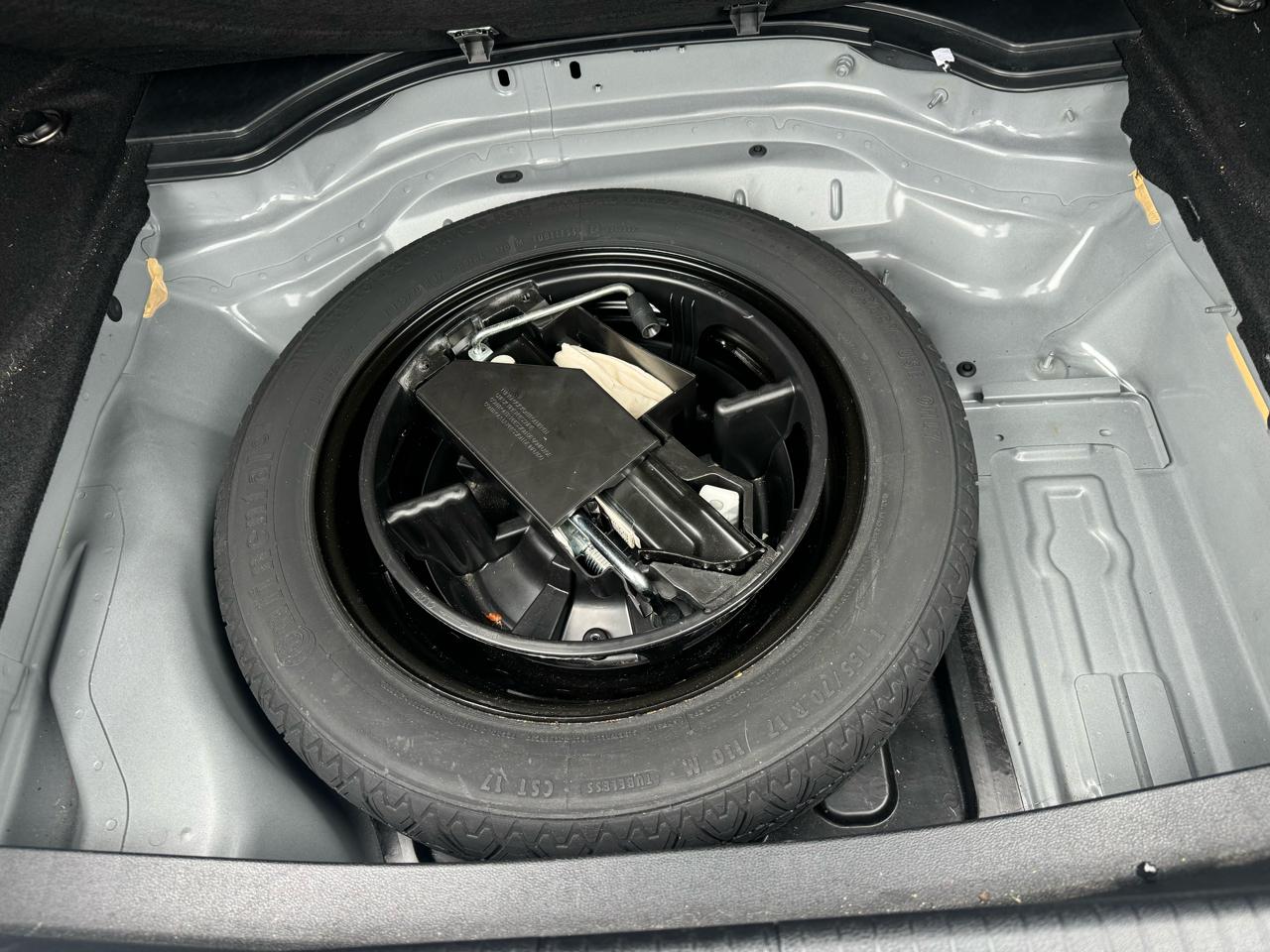 Mercedes-Benz E-Class E350 4MATIC Sedan 2013
