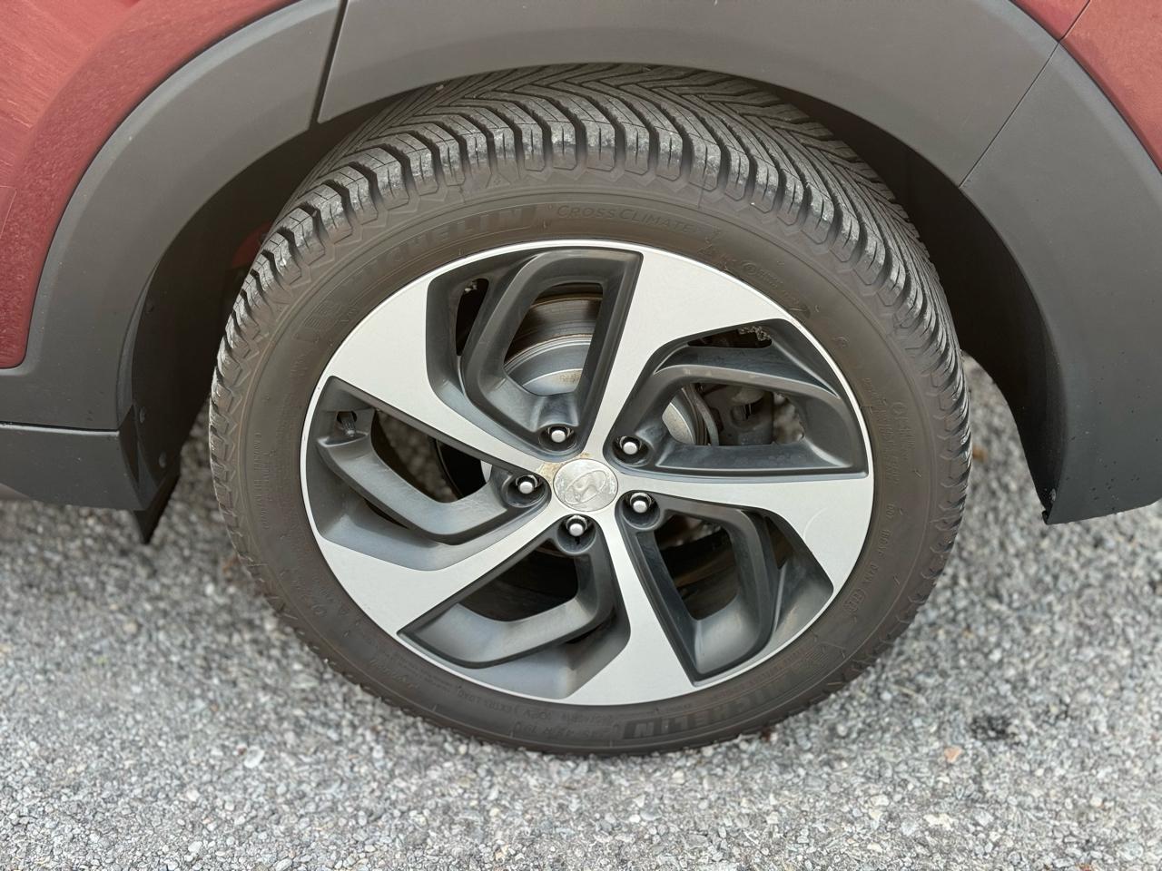 Hyundai Tucson Limited w/Ultimate Package AWD 2016