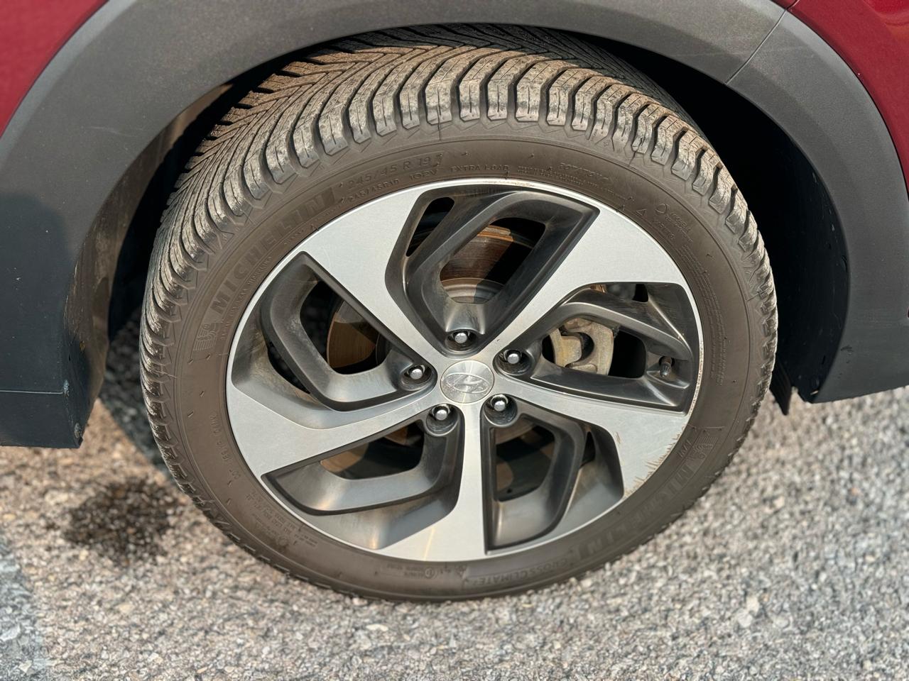 Hyundai Tucson Limited w/Ultimate Package AWD 2016
