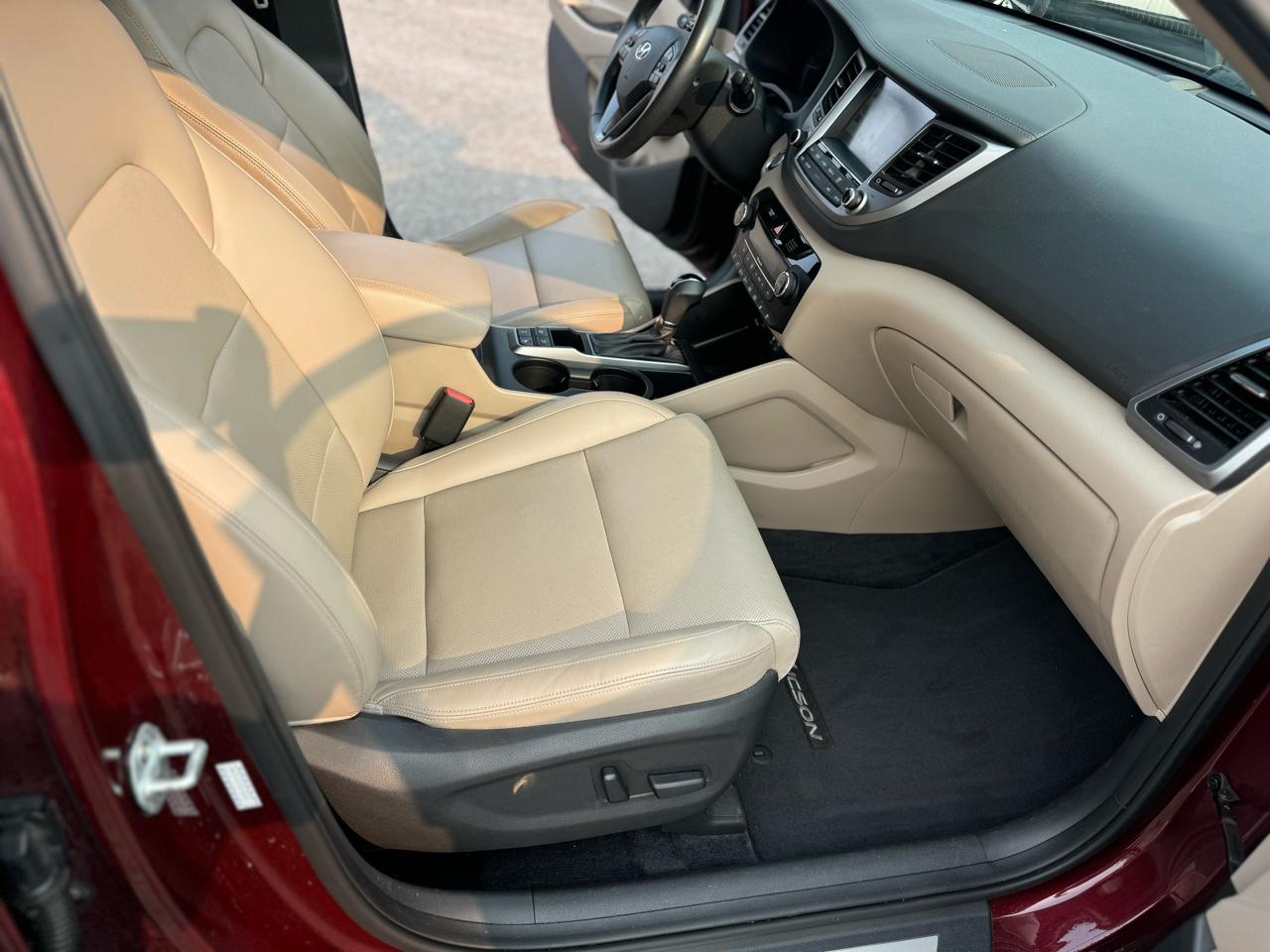 Hyundai Tucson Limited w/Ultimate Package AWD 2016